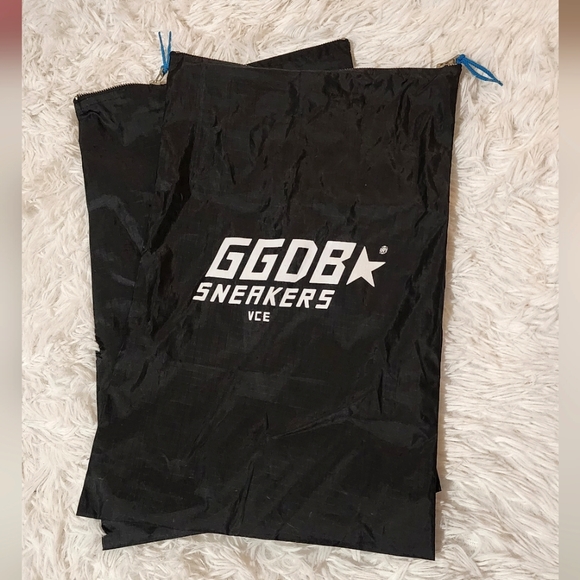 GGDB Sneaker Bag with Zipper - Picture 4 of 7